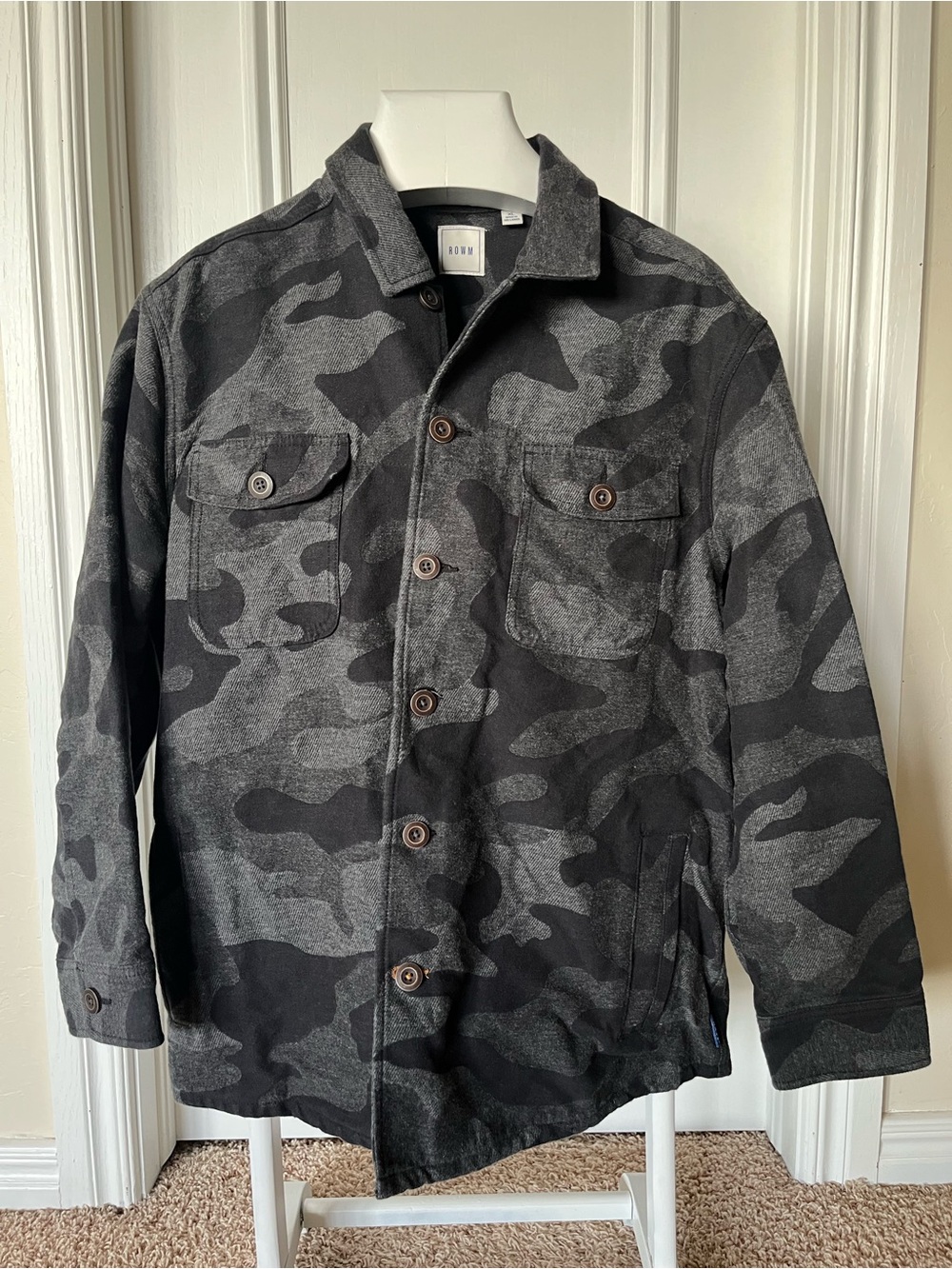 ROWM Men’s Size XL Black Gray Camo Heavy Shirt Button Up Shacket